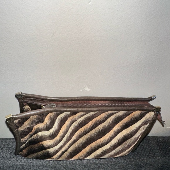 Ella Firenze Velvet Floral Cosmetic Bag Pouch - Picture 8 of 13